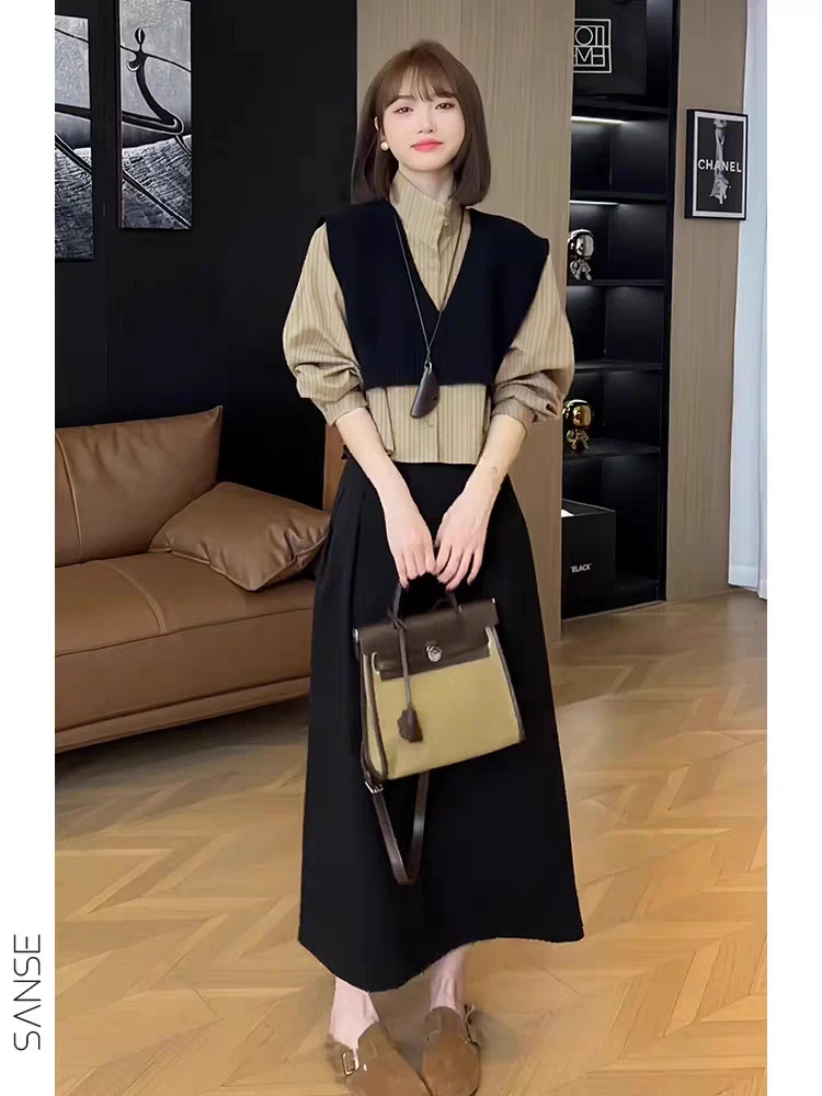 高级感套装设计感百搭针织马甲女2025春季条纹衬衫高腰半身三件套