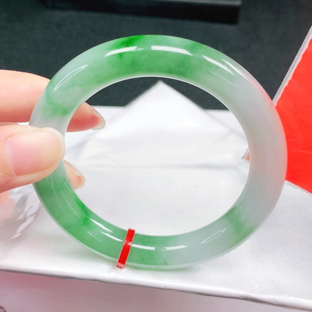 翡翠未镶嵌手镯55圈