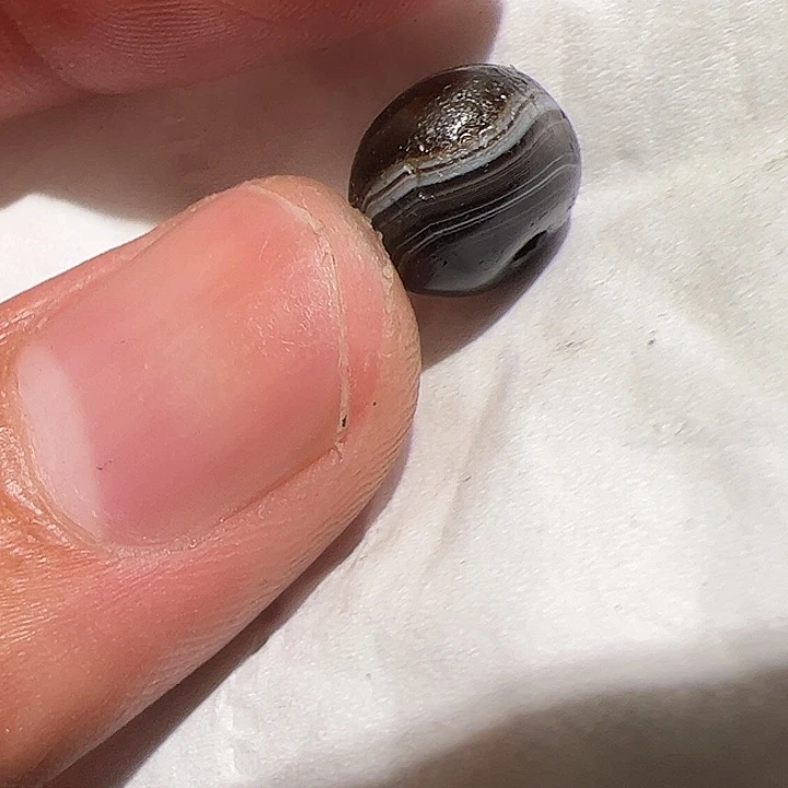 玻璃颈饰在这里的时候