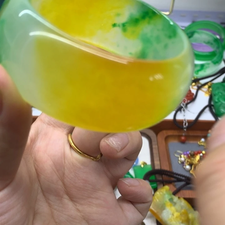 高端大气上档次吊坠