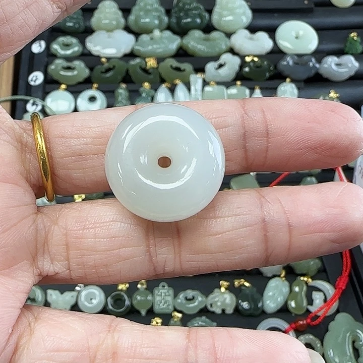 和田玉吊坠(不含链)未镶嵌