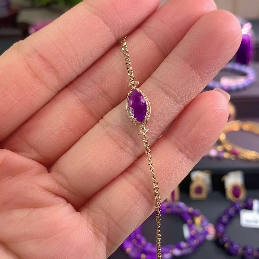 18K金镶嵌苏纪石（舒俱来）手链