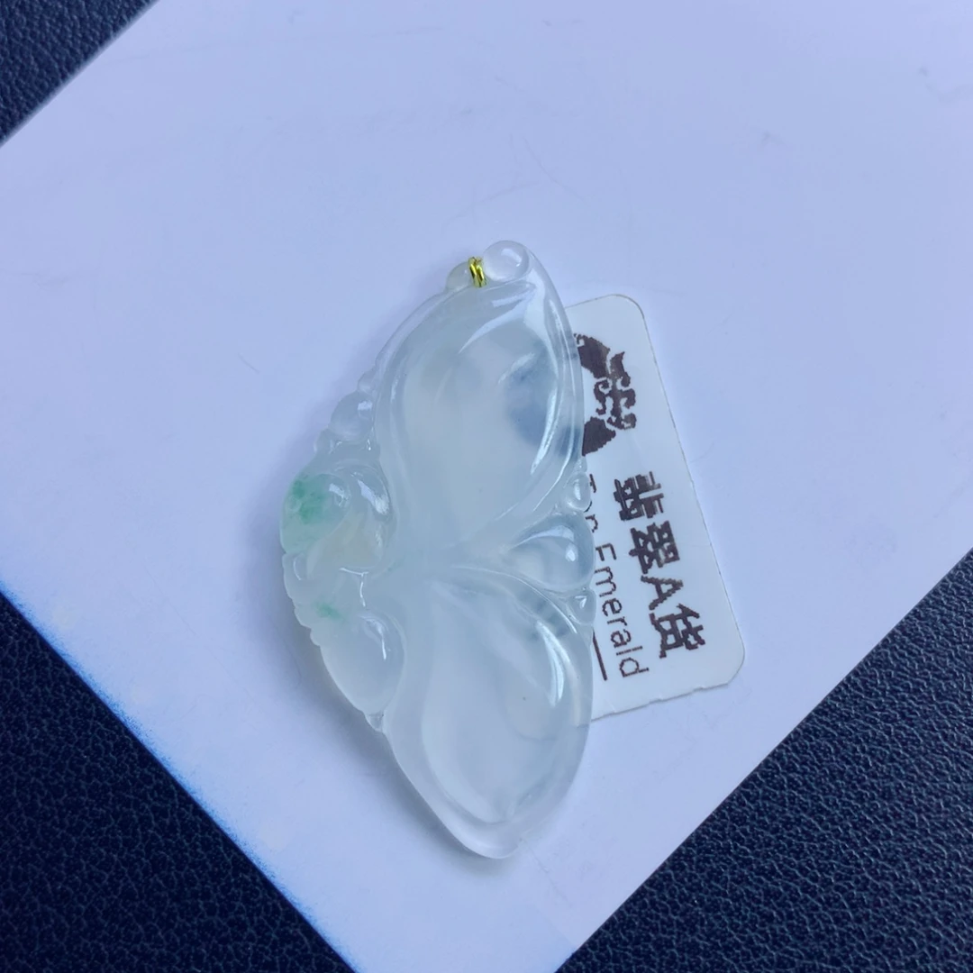 颈饰未镶嵌翡翠蝴蝶