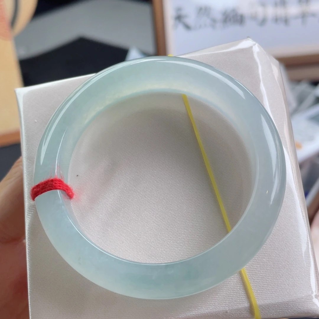 未镶嵌手镯翡翠52.0圈 冰晴水绿 起荧光 双眼皮 46号