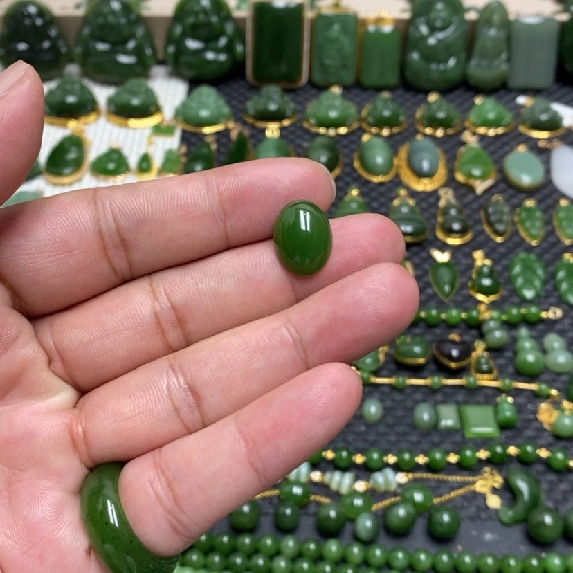 【闪购商品】和田玉（碧玉）未镶嵌颈饰念*