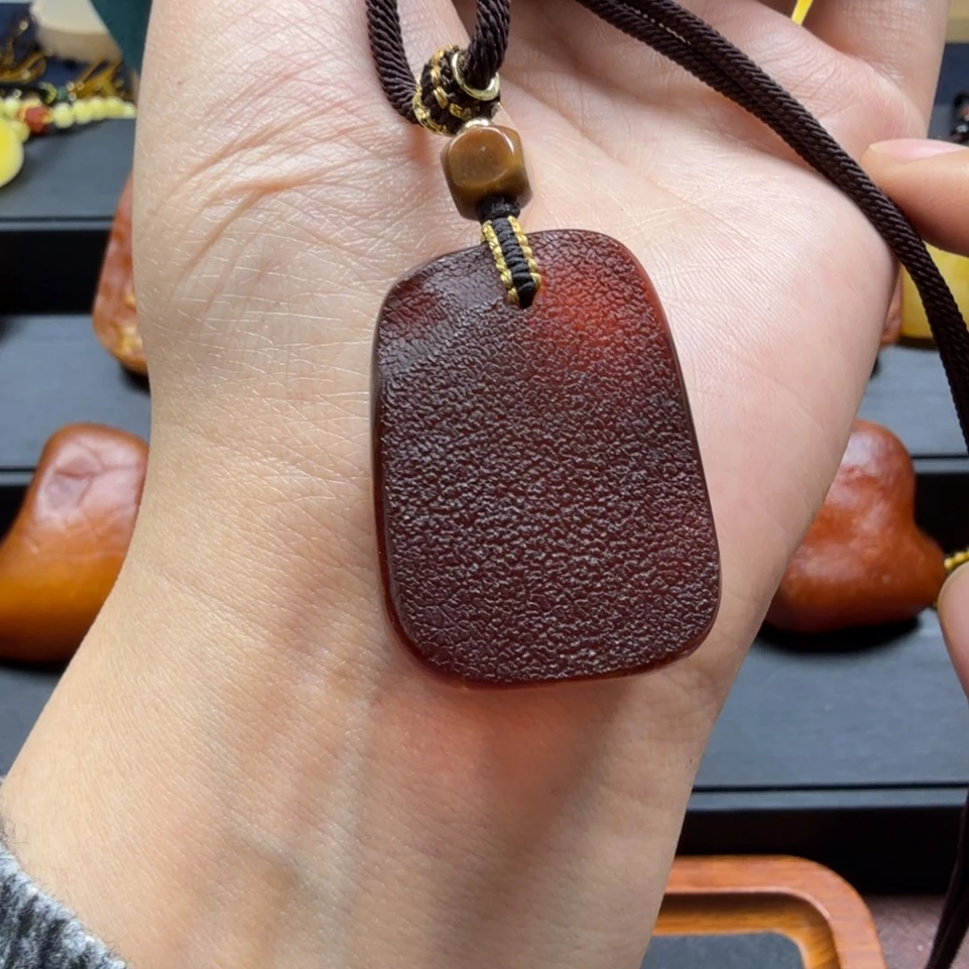 琥珀吊坠(赠链)未镶嵌