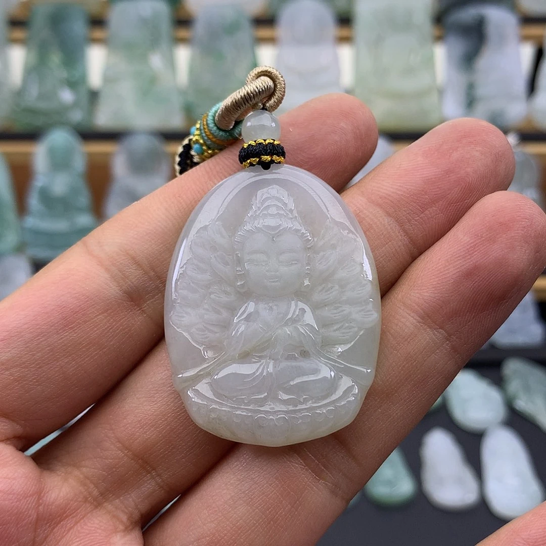 翡翠未镶嵌颈饰千手女士
