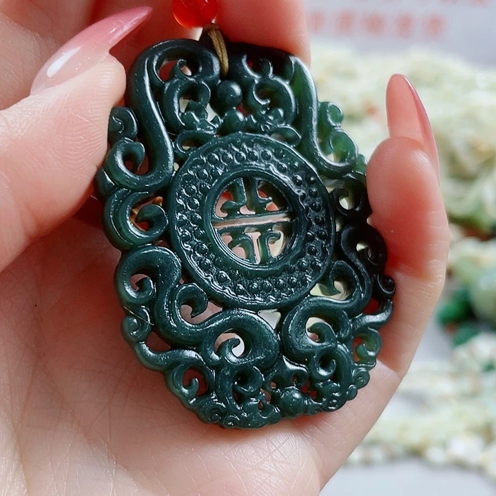 颈饰未镶嵌和田玉