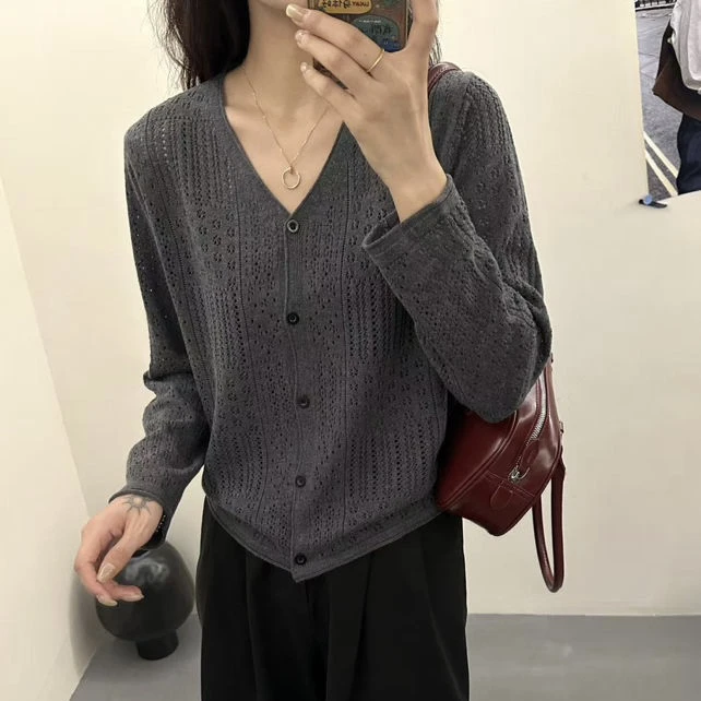 早秋新款V领纯色经针织衫女装开衫外套