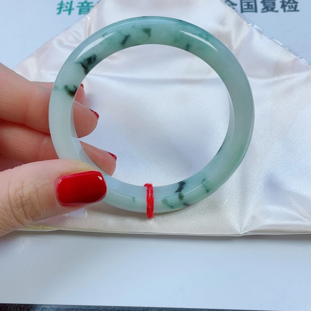 翡翠未镶嵌手镯圈口59.4宽12.5厚8.4