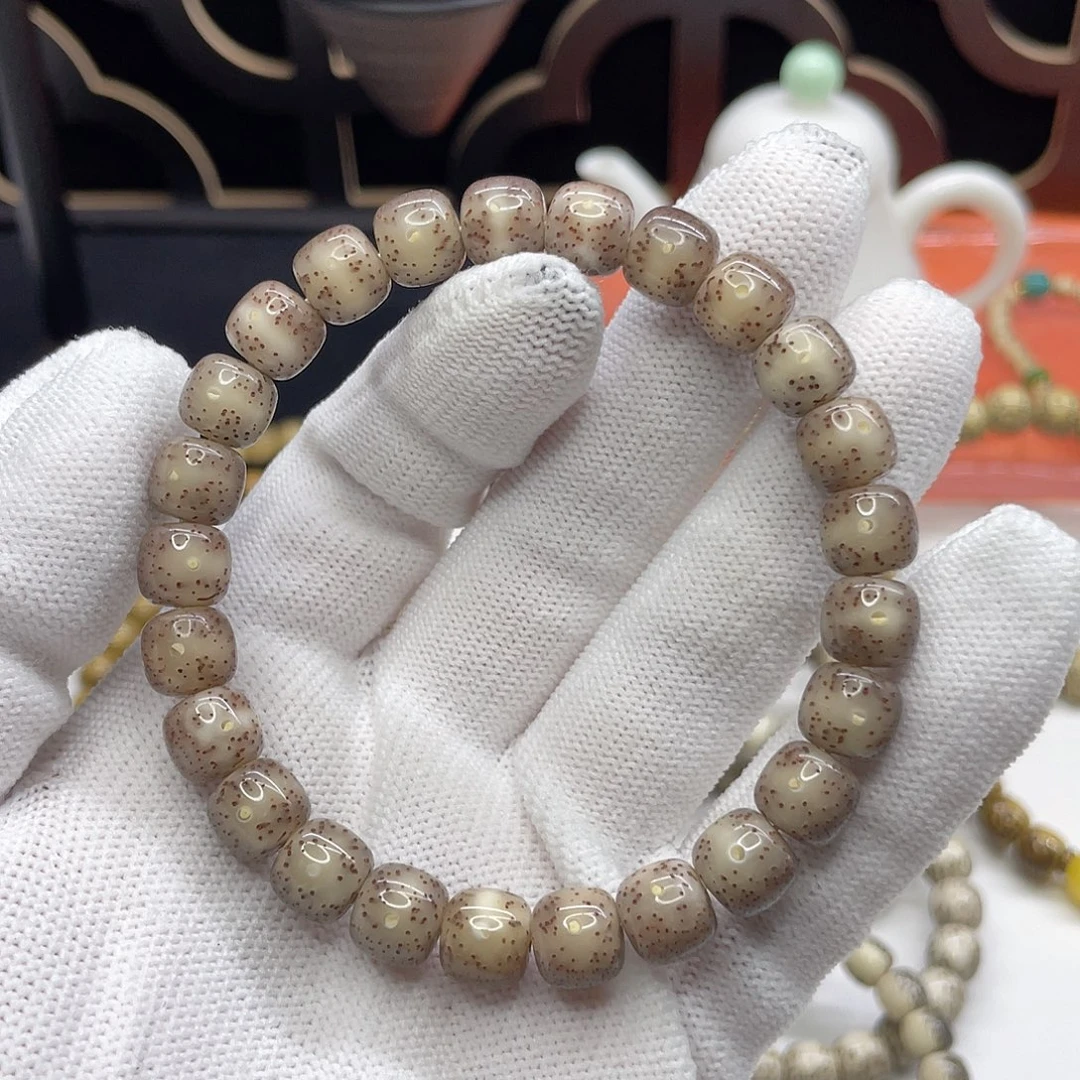 吊坠星月菩提15。9/8粉冰眯眯眼留白