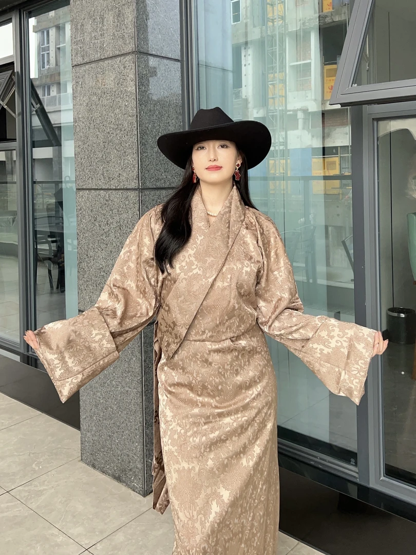 新款藏式服装 春夏款 简便藏袍