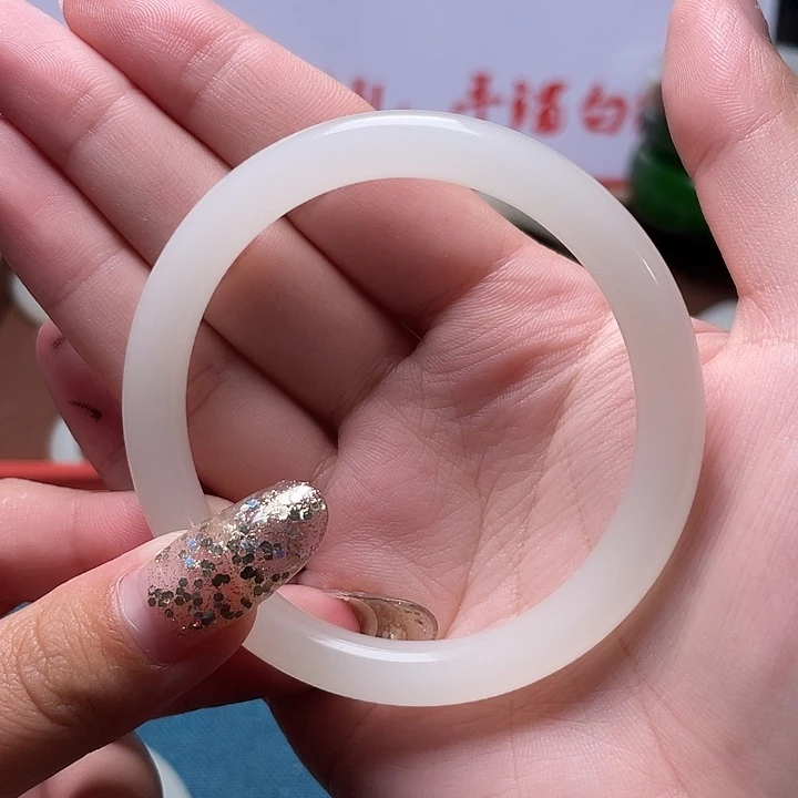 56圈口细圆条手镯