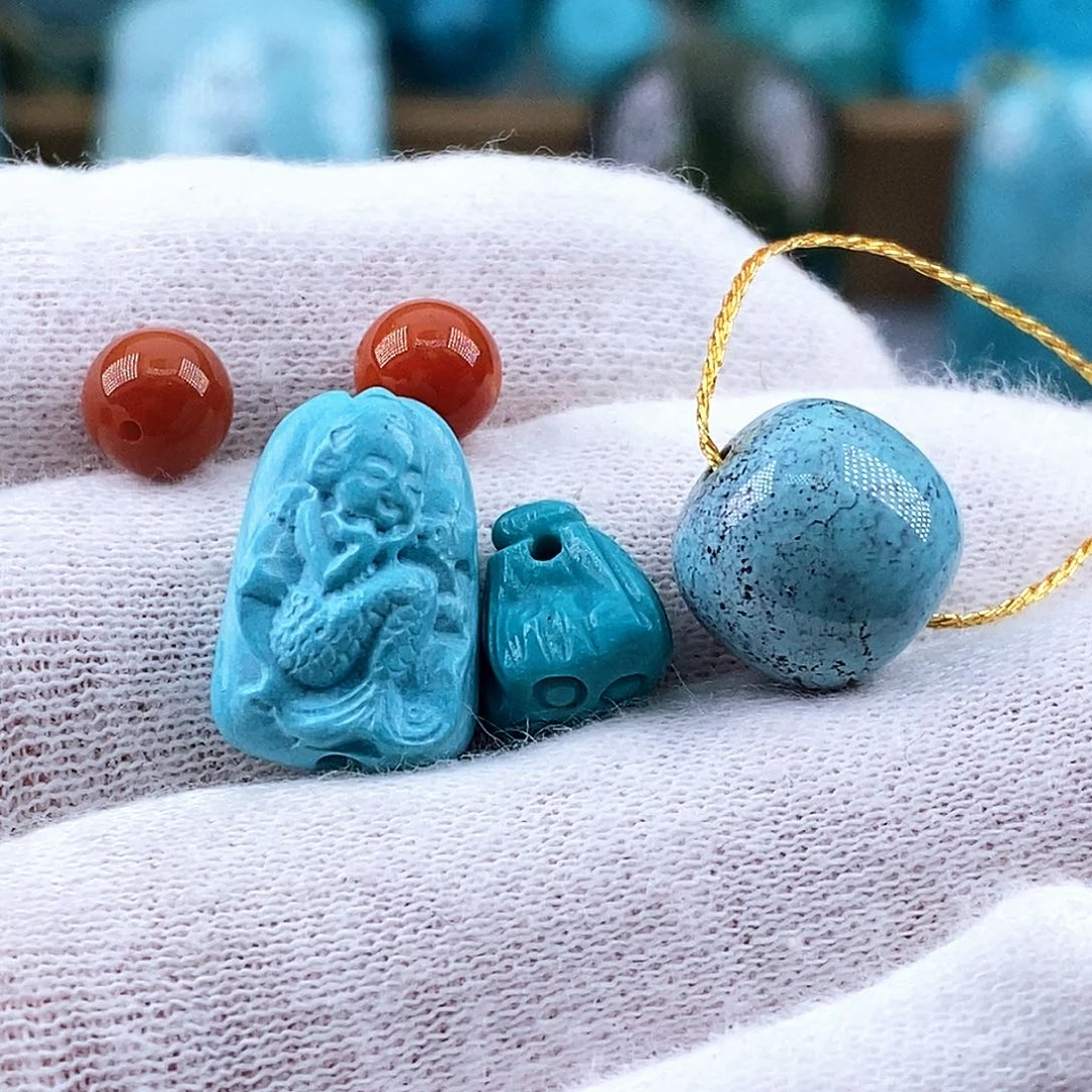 南红玛瑙未镶嵌珠宝奇石