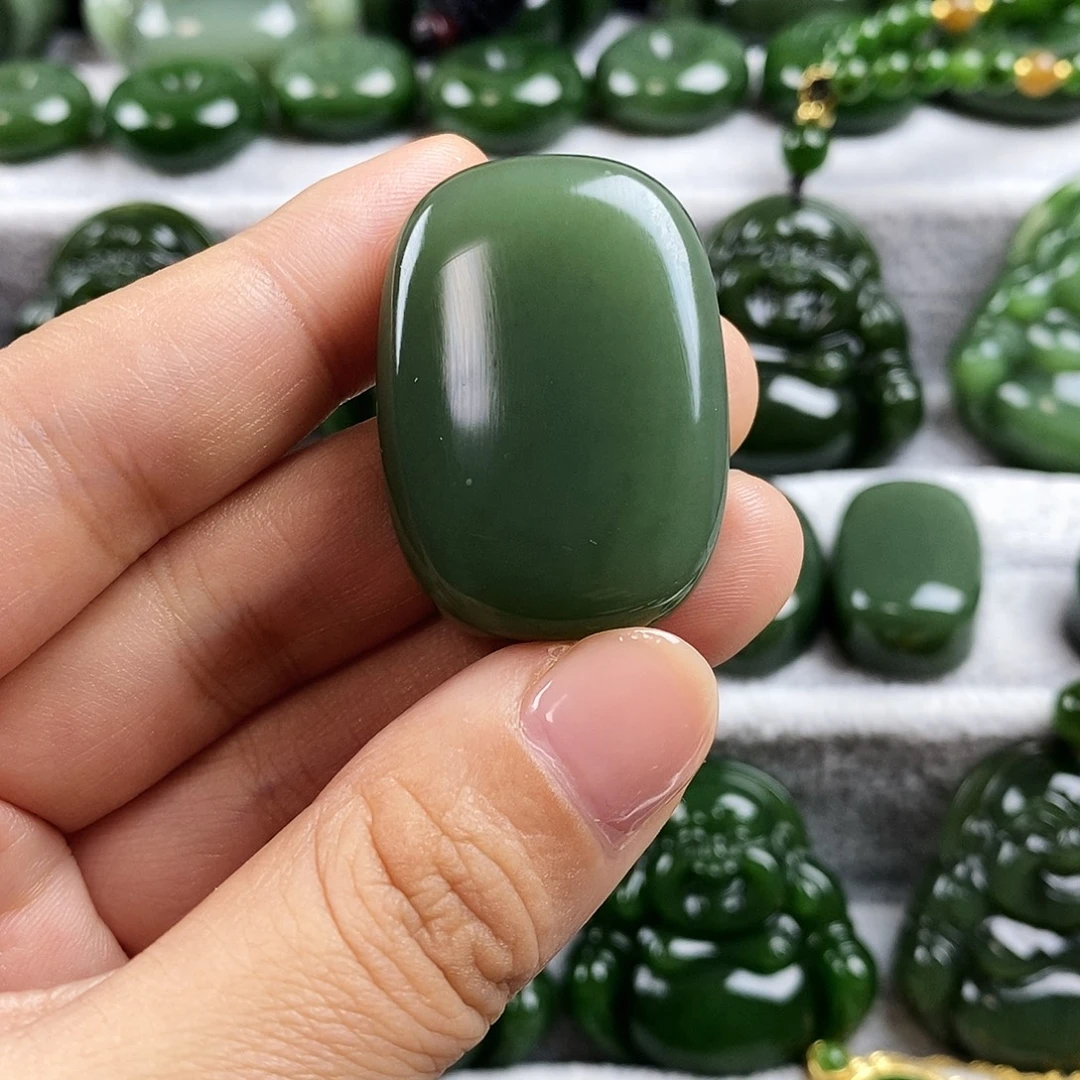 和田玉（碧玉）未镶嵌颈饰