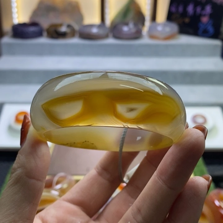 手镯玛瑙/玉髓未镶嵌