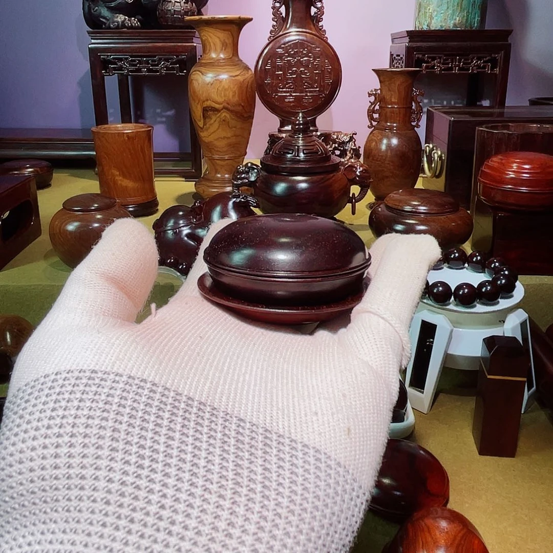 檀香紫檀（小叶紫檀）展****宝胭脂盒