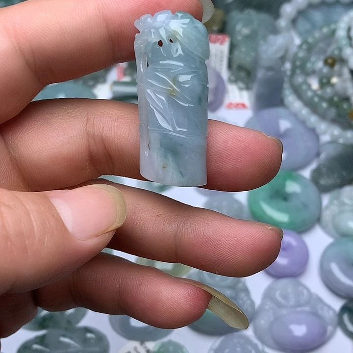 翡翠未镶嵌颈饰天然翡翠