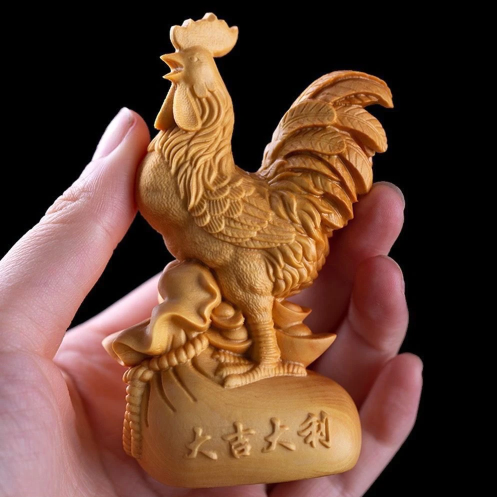 崖柏木精雕生肖鸡手把件动物汽车摆件圆雕工艺品现代简约大吉大利