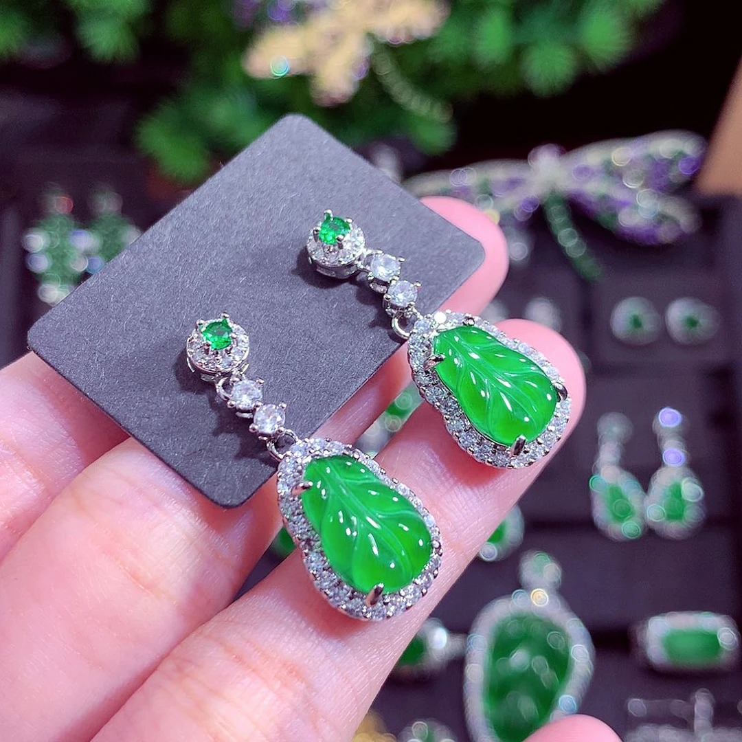 颈饰未镶嵌翡翠天然