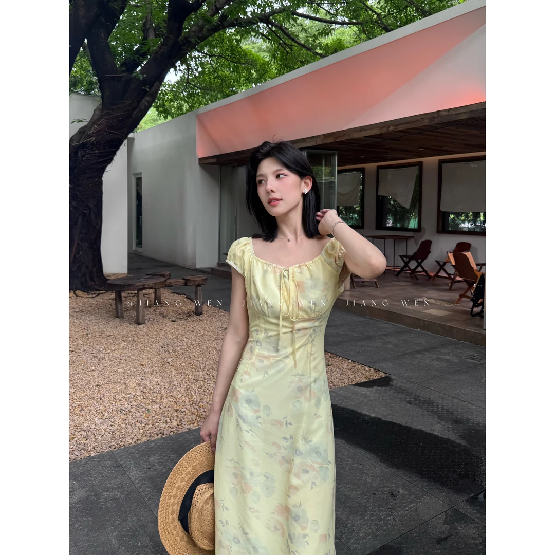 【昭花】设计感方领碎花短袖小众别致显瘦收腰长裙