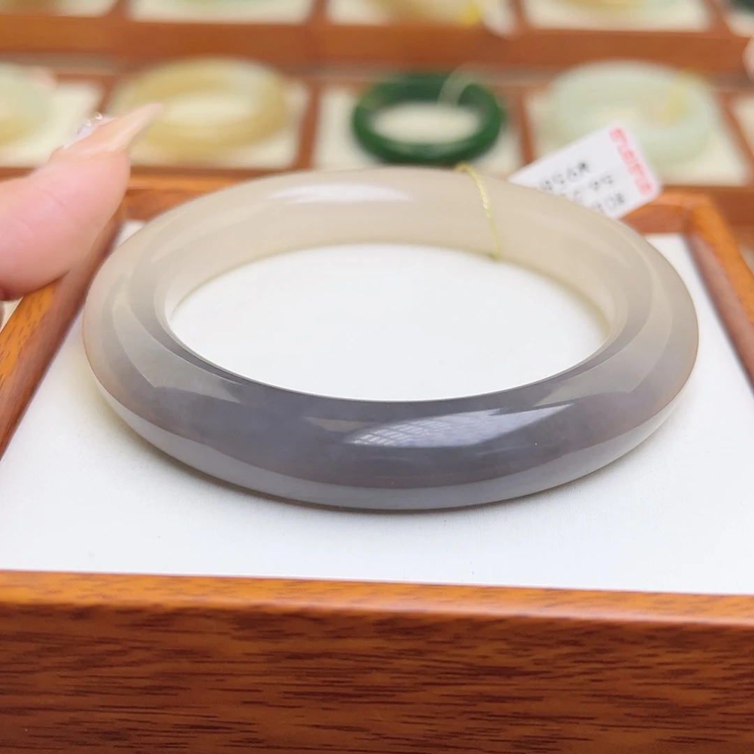 和田玉手镯未镶嵌56.2