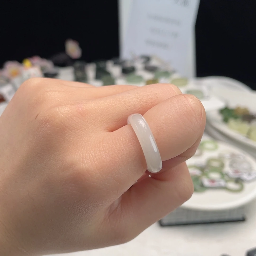 和田玉未镶嵌戒指M7冰白方圆15.9