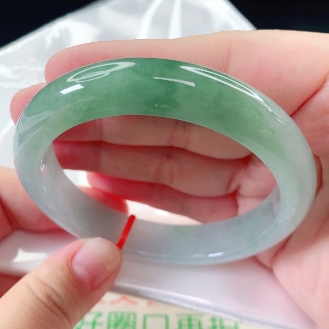 翡翠未镶嵌手镯正圈58