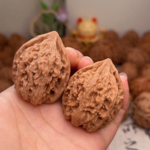 吊坠文玩核桃野生无名36有点小黄尖