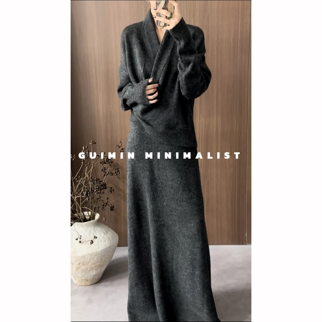 GUIMIN | 静语悠喃 慵懒感显瘦V领交叉针织上衣+半裙两件套 6638