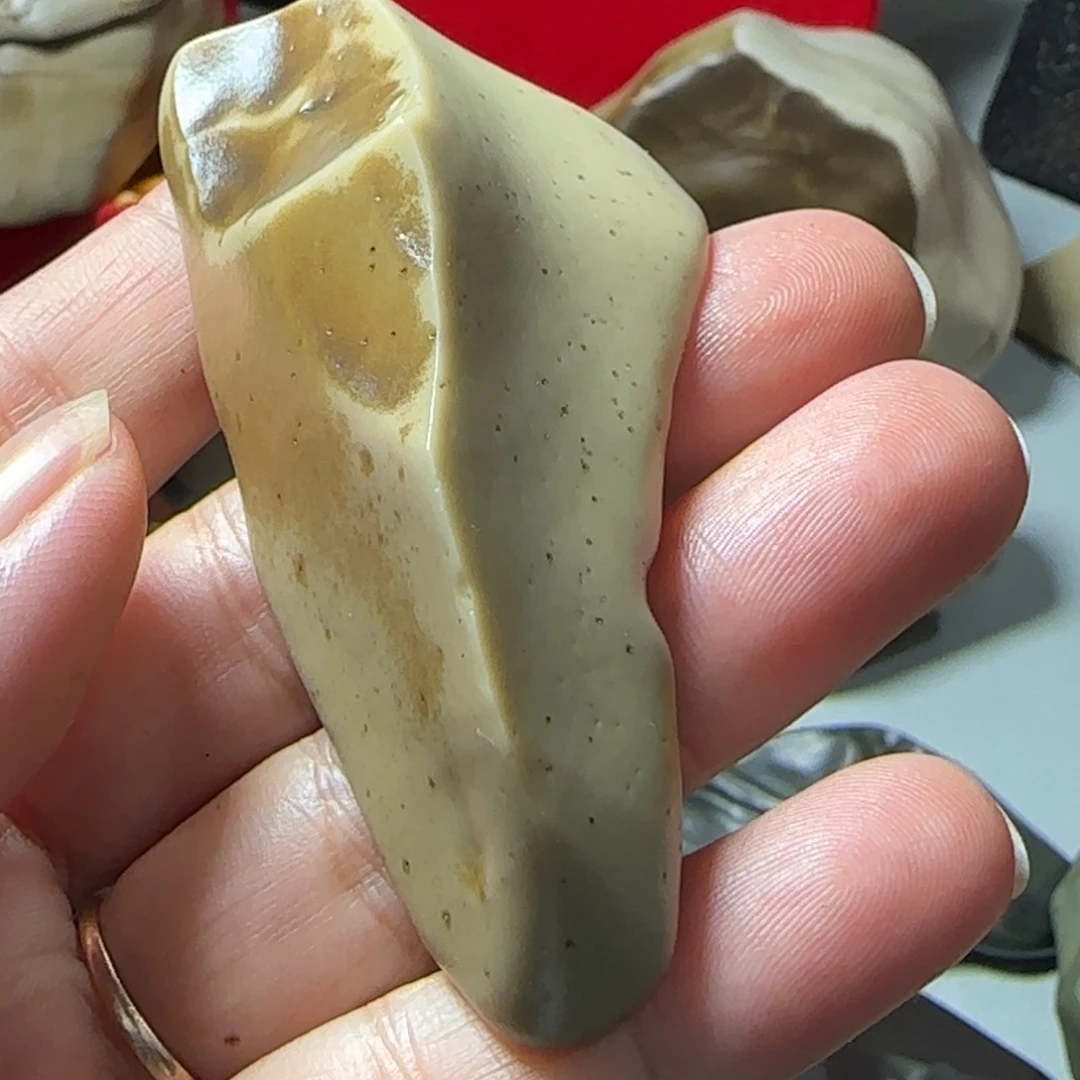 新疆戈壁泥石白泥