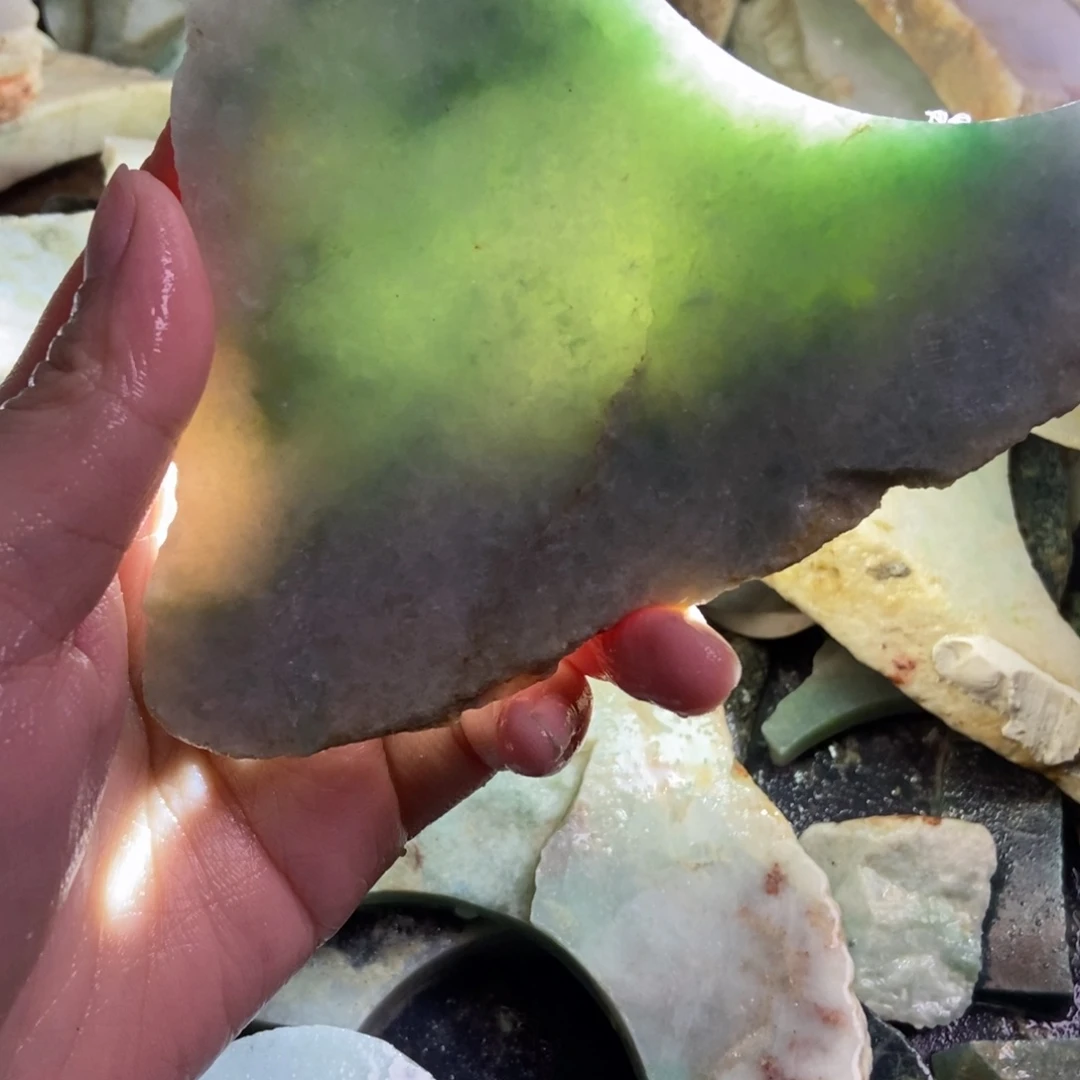 翡翠未镶嵌颈饰天然翡翠