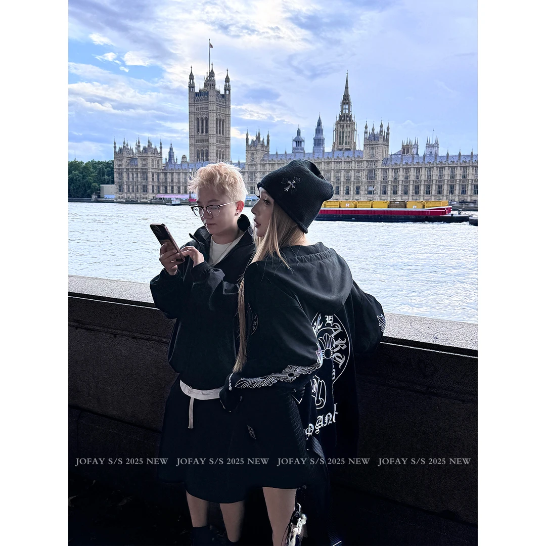 【CHASINGLIGHT】|Lisa私服|马蹄圈梵文卫衣外套 秋季百搭W2799