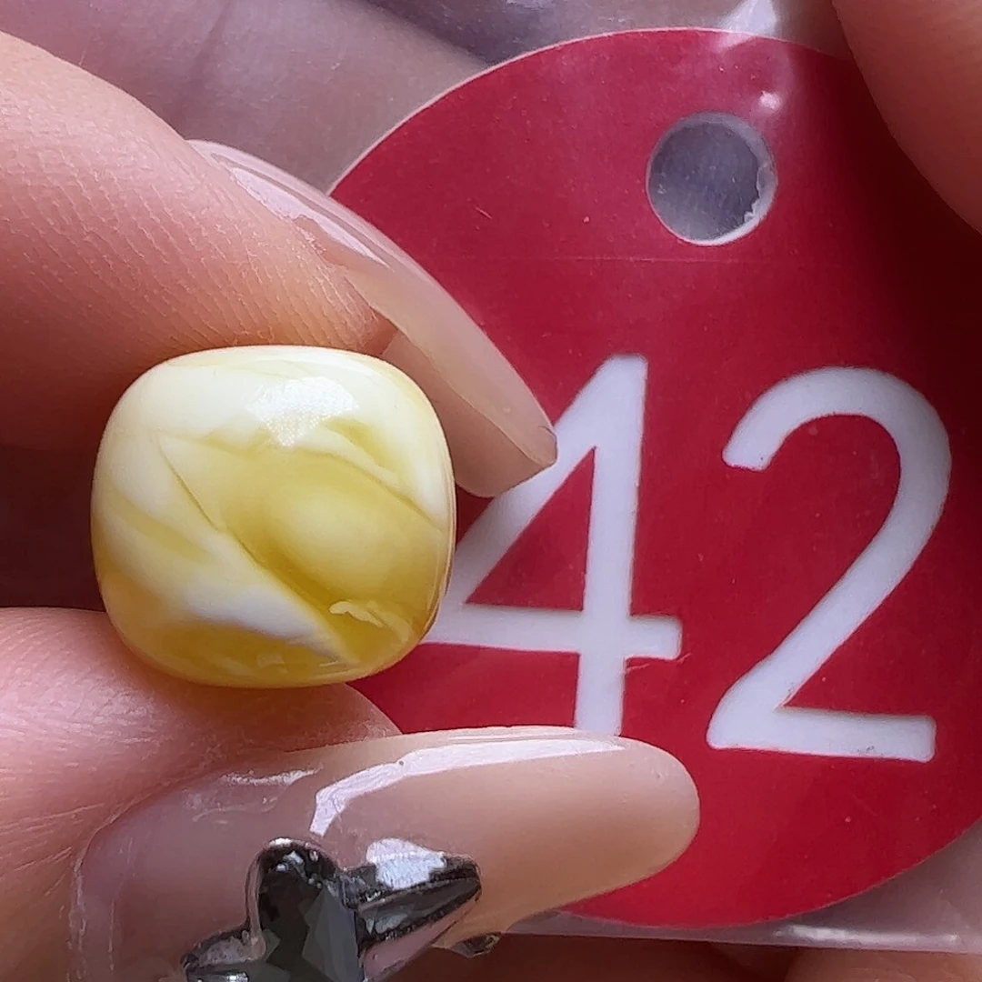 蜜蜡未镶嵌珠宝奇石微瑕11m金瓷白老型