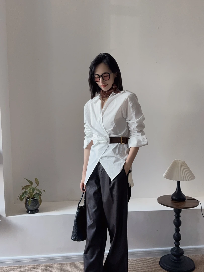 女装修身上新百搭牛仔裤白色秋季