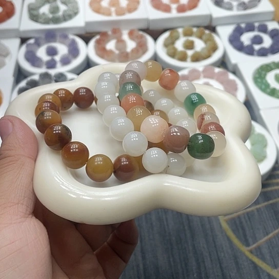 石英质玉（非洲翠）合金手串