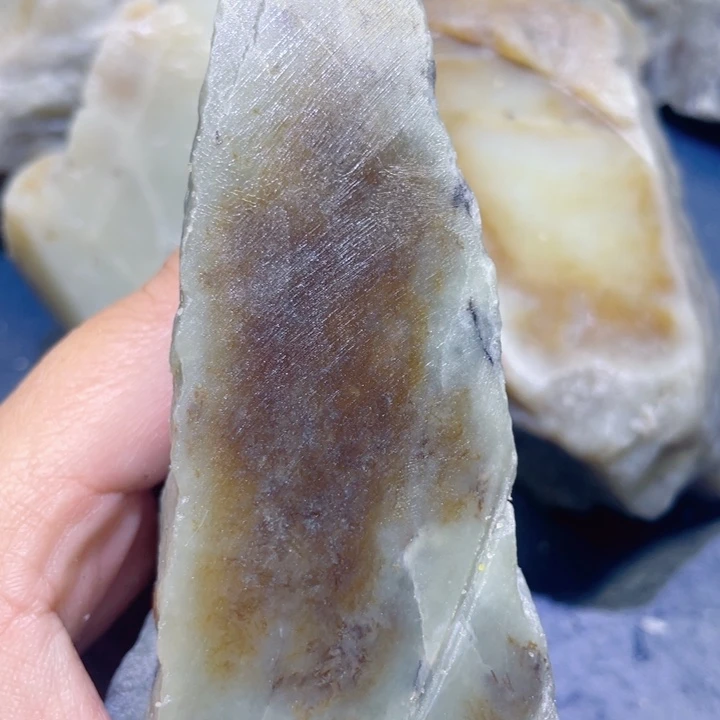 和田玉未镶嵌珠宝半成品