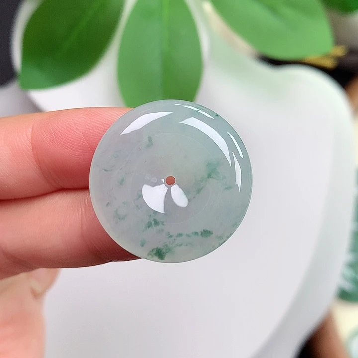 颈饰未镶嵌翡翠平安扣 24.4x5.1mm