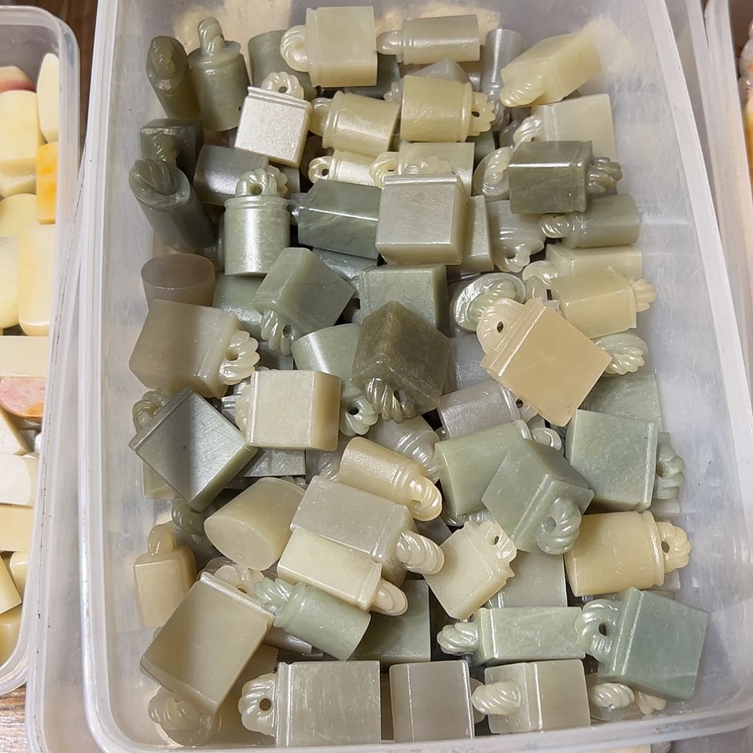 寿山石随机批发20个