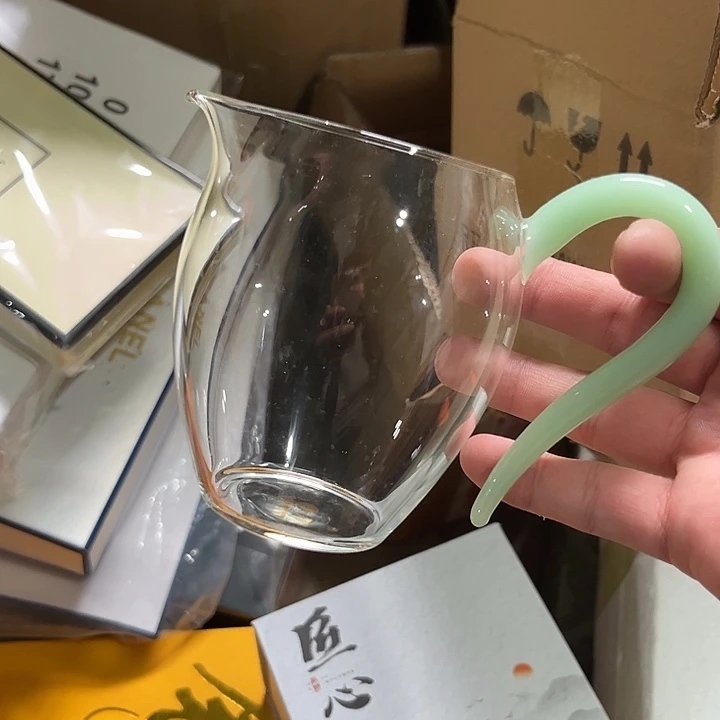 孤品 怡然公道杯 绿玉
