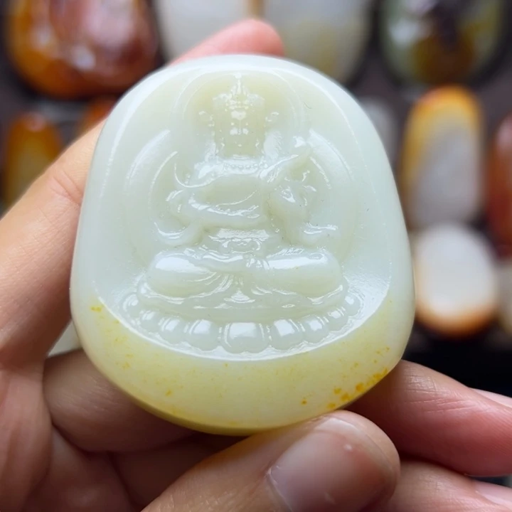 和田玉未镶嵌颈饰