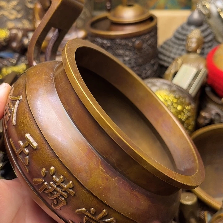 精美铜器批发档口