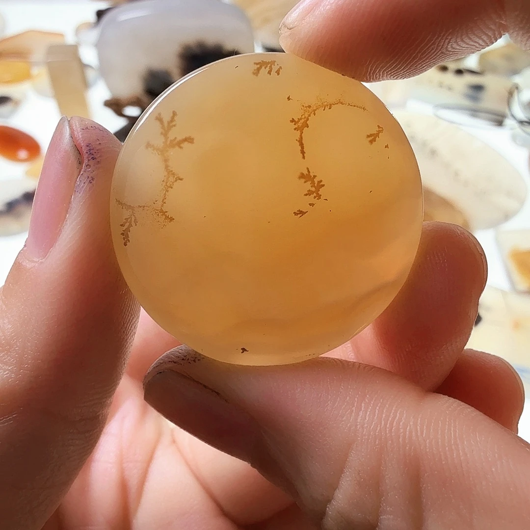 玛瑙/玉髓未镶嵌珠宝半成品