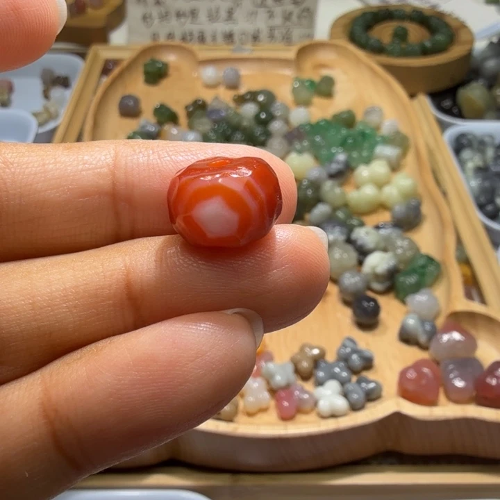 和田玉未镶嵌珠宝半成品