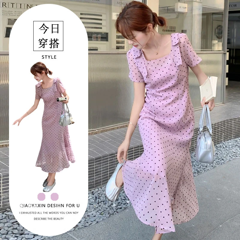 粉紫色蝴蝶结气质连衣裙女夏方领显瘦减龄收腰波点爱心长裙子
