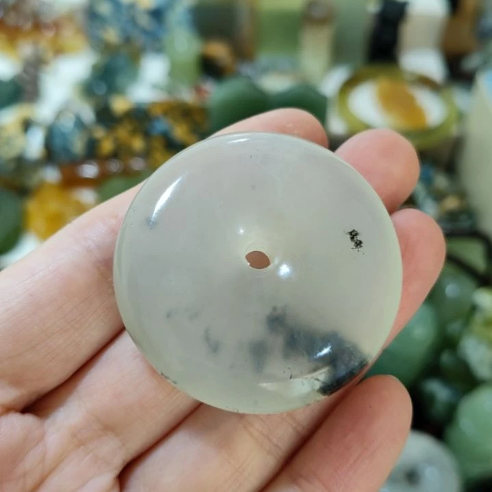 岫玉未镶嵌平安扣