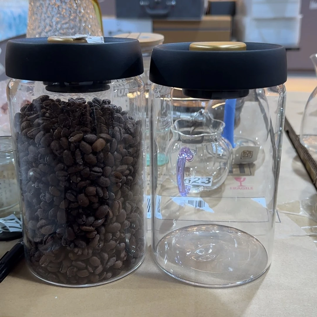 755号高硼硅玻璃两个抽真空