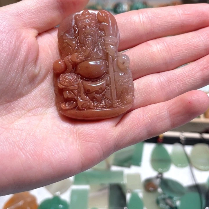 石英质玉未镶嵌颈饰