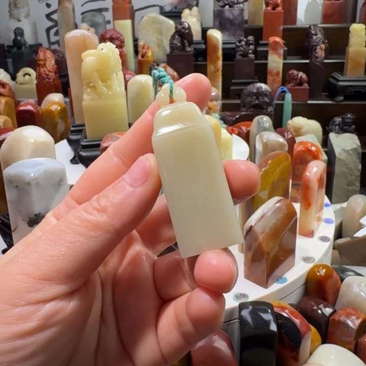 弦***玥寿山石寿山石芙蓉