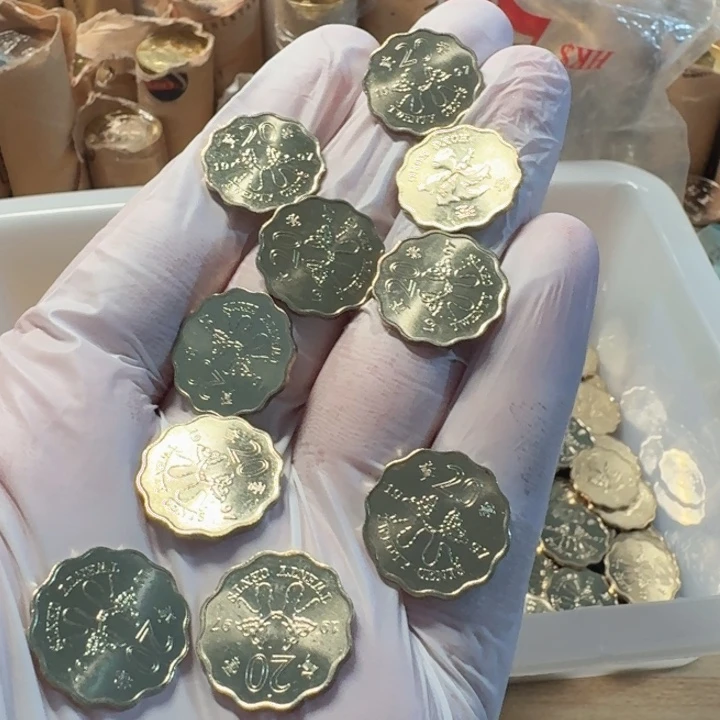其他普通金属10枚，蝴蝶币